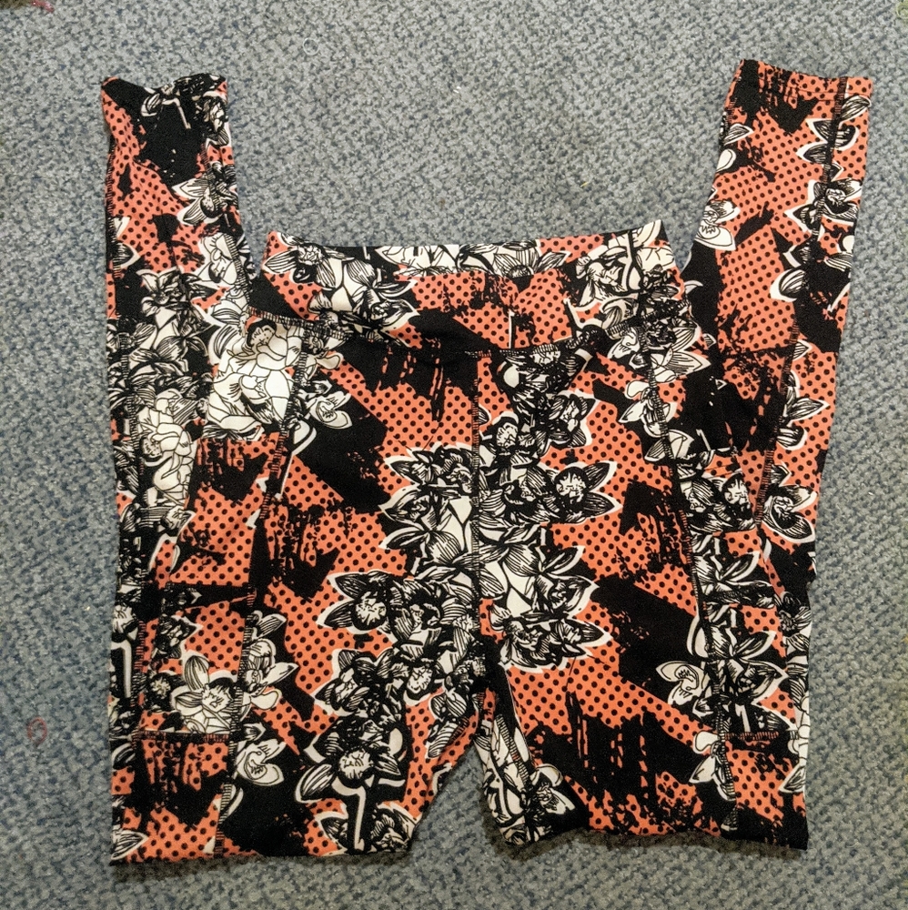 Lot of three Pop Fit leggings